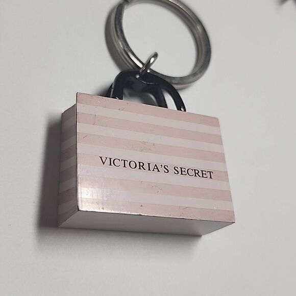 Vintage Victoria’s Secret metal keychain pink and white stripes - Picture 2 of 3